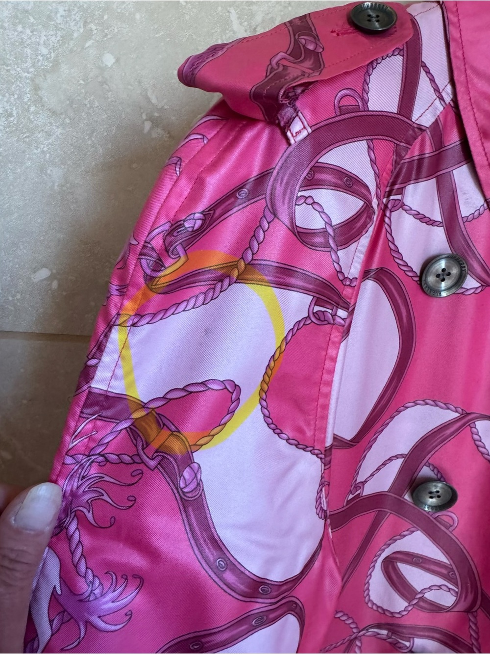 🎉HP🎉Limited Ed. Burberry Hot Pink Raincoat!😱 - Picture 12 of 16
